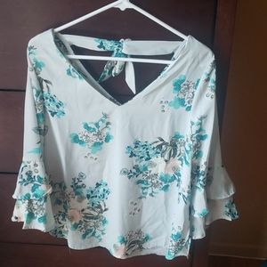 Flower chiffon 3/4 sleeve
